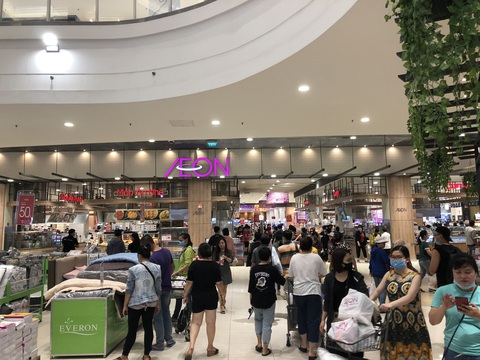 AEON ‘hút khách’ trở lại sau chuỗi ngày ảnh hưởng do dịch bệnh - Ảnh 1. AEON ‘hút khách’ trở lại sau chuỗi ngày ảnh hưởng do dịch bệnh - Ảnh 1.