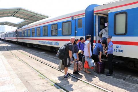 Mở thêm 2 đôi tàu tuyến TP.HCM - Nha Trang dịp Quốc khánh 2-9 - Ảnh 1. Mở thêm 2 đôi tàu tuyến TP.HCM - Nha Trang dịp Quốc khánh 2-9 - Ảnh 1.