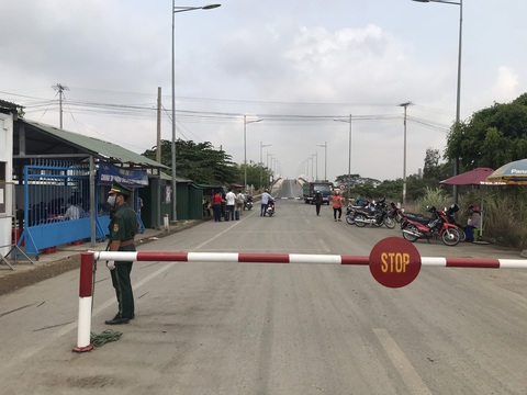 Đón 350 học sinh tại Campuchia có nhà, hộ khẩu ở Việt Nam về nước học - Ảnh 2. Đón 350 học sinh tại Campuchia có nhà, hộ khẩu ở Việt Nam về nước học - Ảnh 2.