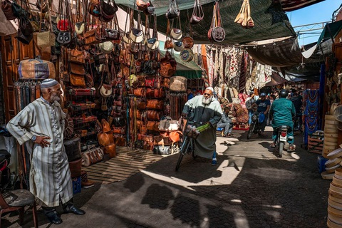 Những xưởng thuộc da truyền thống đẹp như họa phẩm ở Morocco - Ảnh 12. Những xưởng thuộc da truyền thống đẹp như họa phẩm ở Morocco - Ảnh 12.