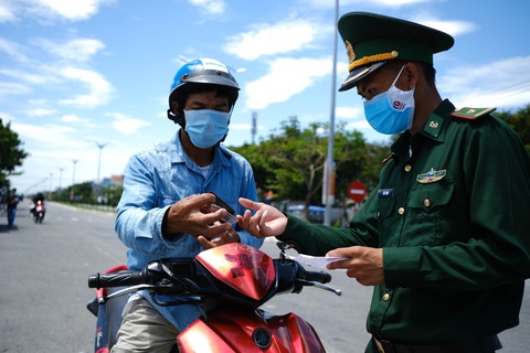 Thường trực Ban Bí thư yêu cầu bí thư tỉnh ủy, thành ủy trực tiếp chỉ đạo chống dịch - Ảnh 1. Thường trực Ban Bí thư yêu cầu bí thư tỉnh ủy, thành ủy trực tiếp chỉ đạo chống dịch - Ảnh 1.