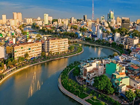 Ngắm Sài Gòn trong hoàng hôn bằng buýt mui trần hoặc du thuyền trên sông - Ảnh 5. Ngắm Sài Gòn trong hoàng hôn bằng buýt mui trần hoặc du thuyền trên sông - Ảnh 5.