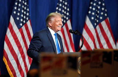 Ông Trump nghi ngờ đối thủ Biden dùng ma túy để tăng cường sức khỏe - Ảnh 1. Ông Trump nghi ngờ đối thủ Biden dùng ma túy để tăng cường sức khỏe - Ảnh 1.