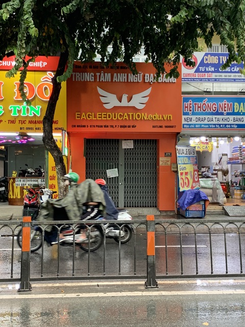 Trung tâm Anh ngữ thu học phí rồi... mất tích - Ảnh 1. Trung tâm Anh ngữ thu học phí rồi... mất tích - Ảnh 1.