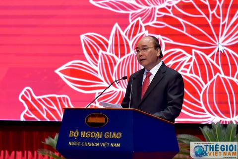 Thủ tướng Nguyễn Xuân Phúc: Ngành ngoại giao tự hào nhưng không được tự mãn - Ảnh 1. Thủ tướng Nguyễn Xuân Phúc: Ngành ngoại giao tự hào nhưng không được tự mãn - Ảnh 1.