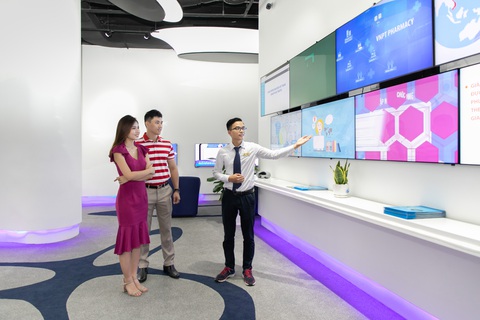 VNPT tiên phong dẫn đầu chuyển đổi số - Ảnh 3. VNPT tiên phong dẫn đầu chuyển đổi số - Ảnh 3.