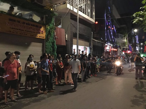 Khám xét nhà chủ tịch Hà Nội Nguyễn Đức Chung - Ảnh 4. Khám xét nhà chủ tịch Hà Nội Nguyễn Đức Chung - Ảnh 4.