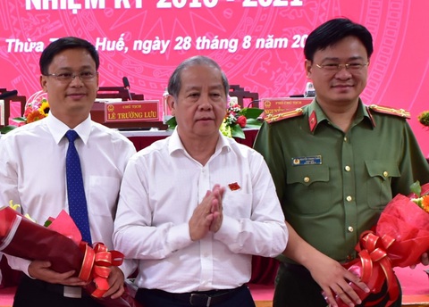 Bí thư Huyện ủy huyện Phong Điền làm phó chủ tịch tỉnh Thừa Thiên Huế - Ảnh 1. Bí thư Huyện ủy huyện Phong Điền làm phó chủ tịch tỉnh Thừa Thiên Huế - Ảnh 1.