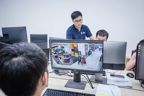 Câu chuyện ra đi hay trở về của nhân tài công nghệ Việt Nam - Ảnh 1. Câu chuyện ra đi hay trở về của nhân tài công nghệ Việt Nam - Ảnh 1.