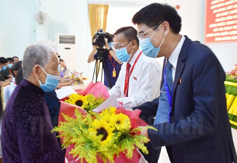 Ông Lê Minh Dũng đắc cử bí thư Huyện ủy huyện Cần Giờ - Ảnh 1. Ông Lê Minh Dũng đắc cử bí thư Huyện ủy huyện Cần Giờ - Ảnh 1.