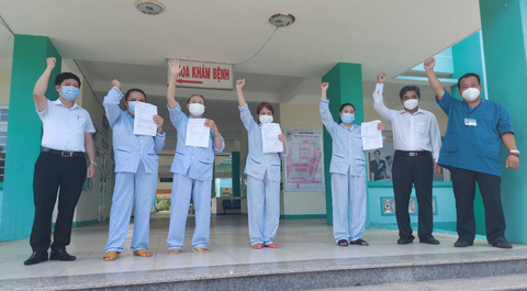 Nhân viên y tế ở Đà Nẵng tái dương tính sau khi xuất viện - Ảnh 1. Nhân viên y tế ở Đà Nẵng tái dương tính sau khi xuất viện - Ảnh 1.