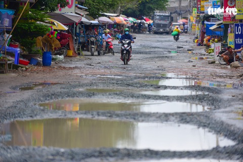 Con đường đau khổ Nữ Dân Công nay đã khang trang - Ảnh 7. Con đường đau khổ Nữ Dân Công nay đã khang trang - Ảnh 7.