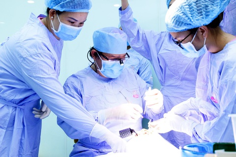 Ứng dụng robot định vị trong cấy ghép răng Implant - Ảnh 1. Ứng dụng robot định vị trong cấy ghép răng Implant - Ảnh 1.