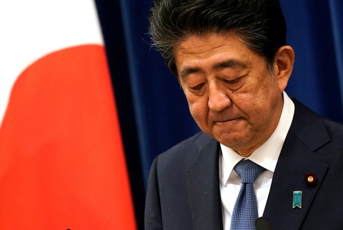 Thủ tướng Nhật Shinzo Abe tuyên bố từ chức: ‘Tôi xin lỗi người dân từ tận đáy lòng’ - Ảnh 1. Thủ tướng Nhật Shinzo Abe tuyên bố từ chức: ‘Tôi xin lỗi người dân từ tận đáy lòng’ - Ảnh 1.