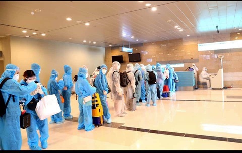 Đưa 342 công dân từ Macau về nước, trong đó nhiều phụ nữ mang thai và trẻ em - Ảnh 1. Đưa 342 công dân từ Macau về nước, trong đó nhiều phụ nữ mang thai và trẻ em - Ảnh 1.