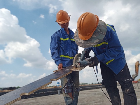 Cuối tháng 12 phải xong dự án nâng cấp đường băng Tân Sơn Nhất - Ảnh 2. Cuối tháng 12 phải xong dự án nâng cấp đường băng Tân Sơn Nhất - Ảnh 2.