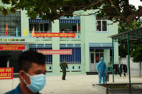 Phòng hóa Quân khu 5 phun khử trùng dập dịch tại điểm nóng Quảng Nam - Ảnh 15. Phòng hóa Quân khu 5 phun khử trùng dập dịch tại điểm nóng Quảng Nam - Ảnh 15.