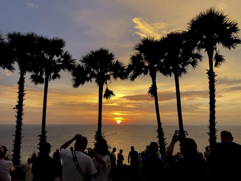Thái Lan đánh cược với ‘Mô hình Phuket’ nhằm cứu ngành du lịch - Ảnh 1. Thái Lan đánh cược với ‘Mô hình Phuket’ nhằm cứu ngành du lịch - Ảnh 1.