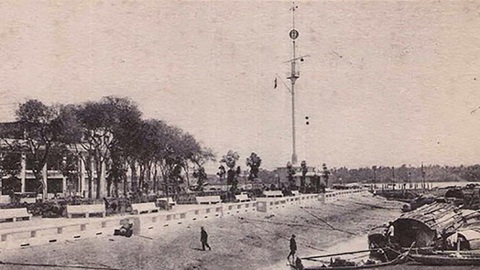 Cột cờ Thủ Ngữ: Già hơn mọi người là cái chắc, chỉ mới 155 tuổi tây hà! - Ảnh 1. Cột cờ Thủ Ngữ: Già hơn mọi người là cái chắc, chỉ mới 155 tuổi tây hà! - Ảnh 1.