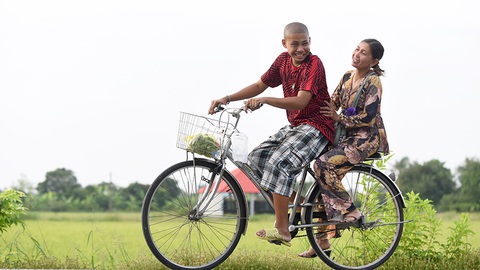 Mẹ con tựa vào nhau - Ảnh 8. Mẹ con tựa vào nhau - Ảnh 8.