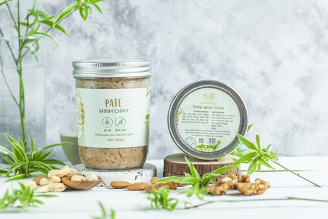 TP.HCM: 7 bệnh nhân ăn pate Minh Chay nhập viện, 5 người thở máy và bị liệt - Ảnh 1. TP.HCM: 7 bệnh nhân ăn pate Minh Chay nhập viện, 5 người thở máy và bị liệt - Ảnh 1.