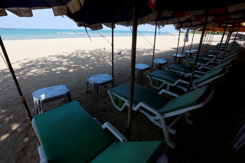 Thái Lan đánh cược với ‘Mô hình Phuket’ nhằm cứu ngành du lịch - Ảnh 2. Thái Lan đánh cược với ‘Mô hình Phuket’ nhằm cứu ngành du lịch - Ảnh 2.