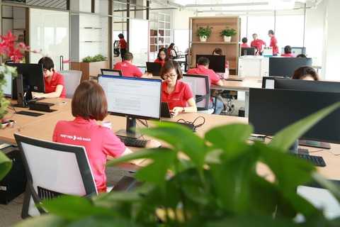 Techcombank tạo môi trường văn hóa ‘phẳng’ tại nơi làm việc - Ảnh 1. Techcombank tạo môi trường văn hóa ‘phẳng’ tại nơi làm việc - Ảnh 1.