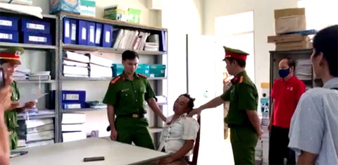 Khởi tố 4 bị can ‘hỗ trợ’ làm sổ đỏ trái quy định tại Phú Yên - Ảnh 3. Khởi tố 4 bị can ‘hỗ trợ’ làm sổ đỏ trái quy định tại Phú Yên - Ảnh 3.