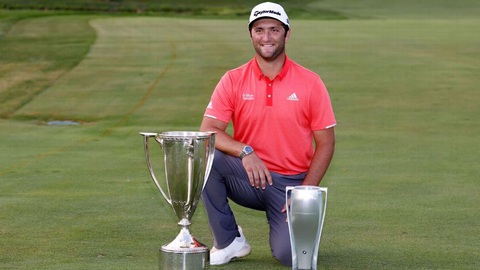 Cú đánh vòng cung cực khó ở khoảng cách 20m giúp tay golf mang về gần 2 triệu USD - Ảnh 2. Cú đánh vòng cung cực khó ở khoảng cách 20m giúp tay golf mang về gần 2 triệu USD - Ảnh 2.