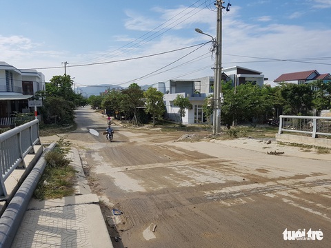 Truy tố 3 cựu lãnh đạo Công ty Vật liệu xây dựng - xây lắp và kinh doanh nhà Đà Nẵng - Ảnh 1. Truy tố 3 cựu lãnh đạo Công ty Vật liệu xây dựng - xây lắp và kinh doanh nhà Đà Nẵng - Ảnh 1.