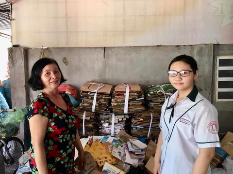 Thủ khoa hoàn cảnh gia đình khó khăn được trao học bổng toàn phần - Ảnh 1. Thủ khoa hoàn cảnh gia đình khó khăn được trao học bổng toàn phần - Ảnh 1.
