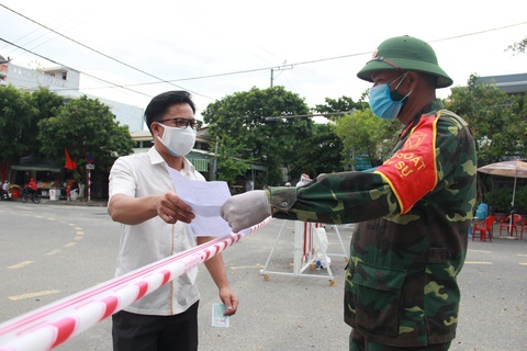 Việt Nam đang trong thời gian vàng dập COVID-19, cần phải làm gì? - Ảnh 1. Việt Nam đang trong thời gian vàng dập COVID-19, cần phải làm gì? - Ảnh 1.