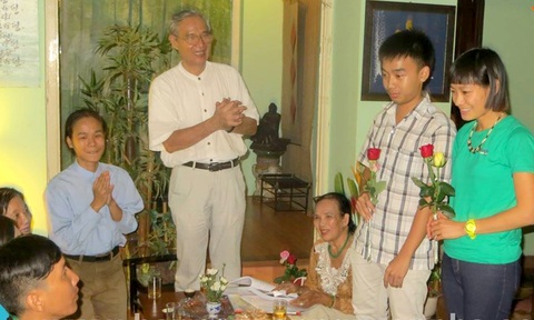 Người trăn trở chuyện giữ hồn dân tộc cho lớp trẻ - Ảnh 1. Người trăn trở chuyện giữ hồn dân tộc cho lớp trẻ - Ảnh 1.