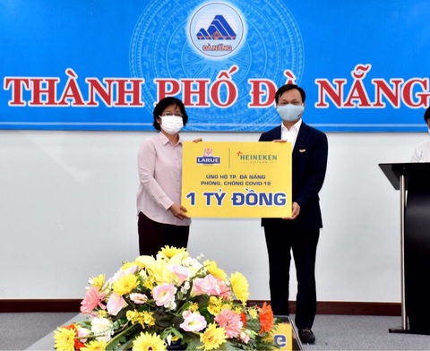 Bia Larue tiếp lửa lạc quan, tiếp sức cho miền Trung - Ảnh 1. Bia Larue tiếp lửa lạc quan, tiếp sức cho miền Trung - Ảnh 1.