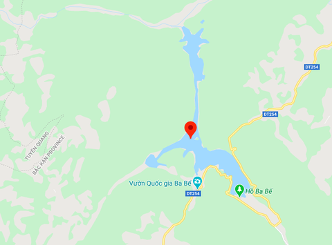 Tôi mê lắm màu áo xanh của hồ Ba Bể - Ảnh 7. Tôi mê lắm màu áo xanh của hồ Ba Bể - Ảnh 7.