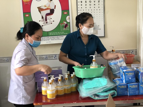 Trong phòng có thí sinh ho, sốt; các em còn lại sẽ thi thế nào? - Ảnh 1. Trong phòng có thí sinh ho, sốt; các em còn lại sẽ thi thế nào? - Ảnh 1.