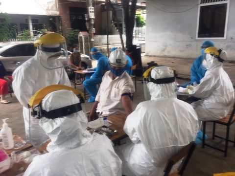 Xét nghiệm nhanh kết quả dương tính: Đừng quá hoang mang - Ảnh 1. Xét nghiệm nhanh kết quả dương tính: Đừng quá hoang mang - Ảnh 1.