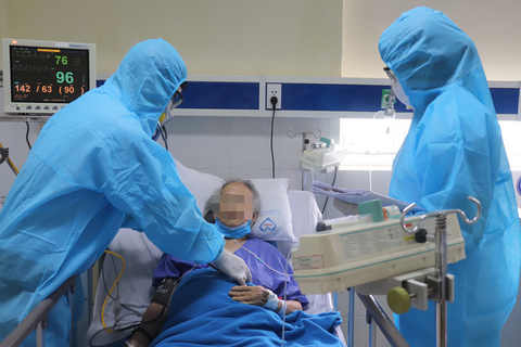Bệnh viện tư chia lửa với bệnh viện công - Ảnh 1. Bệnh viện tư chia lửa với bệnh viện công - Ảnh 1.
