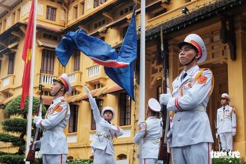 Lễ thượng cờ kỷ niệm 53 năm thành lập ASEAN - Ảnh 5. Lễ thượng cờ kỷ niệm 53 năm thành lập ASEAN - Ảnh 5.