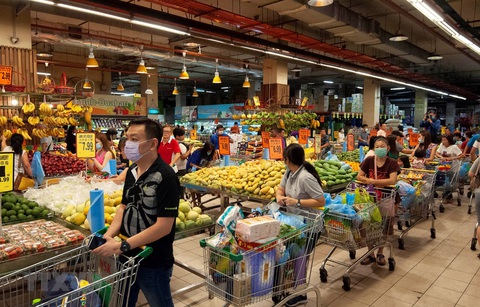 Malaysia cho bán hàng giá rẻ phục hồi kinh tế hậu COVID - Ảnh 1. Malaysia cho bán hàng giá rẻ phục hồi kinh tế hậu COVID - Ảnh 1.