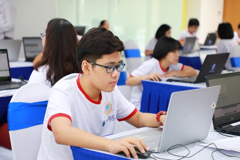 Học sinh Asian School thiết kế trang web hướng dẫn du lịch Việt Nam - Ảnh 2. Học sinh Asian School thiết kế trang web hướng dẫn du lịch Việt Nam - Ảnh 2.
