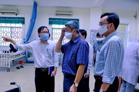 Thần tốc nâng năng lực xét nghiệm ở tâm dịch - Ảnh 1. Thần tốc nâng năng lực xét nghiệm ở tâm dịch - Ảnh 1.