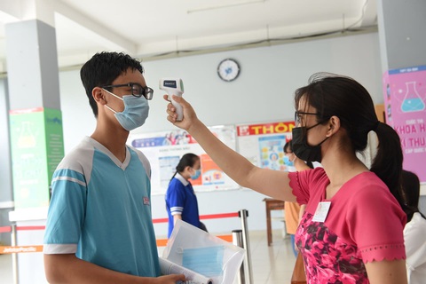 Thí sinh bắt đầu làm thủ tục thi tốt nghiệp THPT, kỳ thi chưa từng có - Ảnh 19. Thí sinh bắt đầu làm thủ tục thi tốt nghiệp THPT, kỳ thi chưa từng có - Ảnh 19.