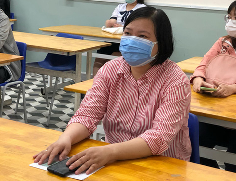 Thi tiếp tốt nghiệp THPT sau... 15 năm - Ảnh 1. Thi tiếp tốt nghiệp THPT sau... 15 năm - Ảnh 1.