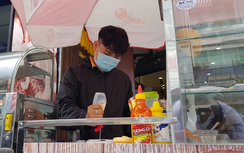 Làm thêm một tháng, chàng sinh viên 19 tuổi, 79kg chỉ còn 75kg - Ảnh 1. Làm thêm một tháng, chàng sinh viên 19 tuổi, 79kg chỉ còn 75kg - Ảnh 1.