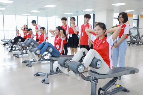UEF và câu chuyện chăm sóc sinh viên - Ảnh 4. UEF và câu chuyện chăm sóc sinh viên - Ảnh 4.