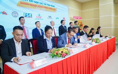 UEF và câu chuyện chăm sóc sinh viên - Ảnh 9. UEF và câu chuyện chăm sóc sinh viên - Ảnh 9.