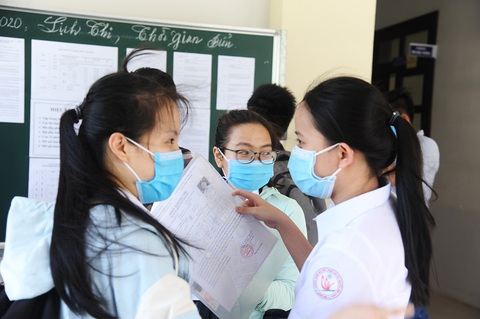 Sau vụ thầy giáo coi thi mắc COVID-19, Quảng Nam chuẩn bị thế nào cho thi đợt 2? - Ảnh 1. Sau vụ thầy giáo coi thi mắc COVID-19, Quảng Nam chuẩn bị thế nào cho thi đợt 2? - Ảnh 1.