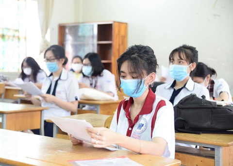 TP.HCM công bố điểm thi tốt nghiệp THPT, mời tra cứu trên Tuổi Trẻ Online - Ảnh 1. TP.HCM công bố điểm thi tốt nghiệp THPT, mời tra cứu trên Tuổi Trẻ Online - Ảnh 1.