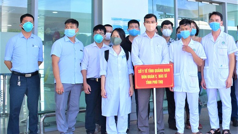 Chi viện cho Quảng Nam, Đà Nẵng: Nhiều y bác sĩ tiếp tục lên đường - Ảnh 2. Chi viện cho Quảng Nam, Đà Nẵng: Nhiều y bác sĩ tiếp tục lên đường - Ảnh 2.